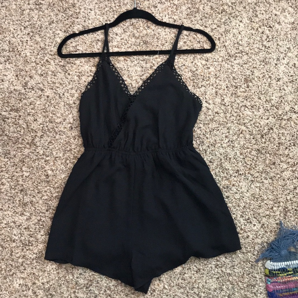 BLACK TOBI STRAPPY ROMPER